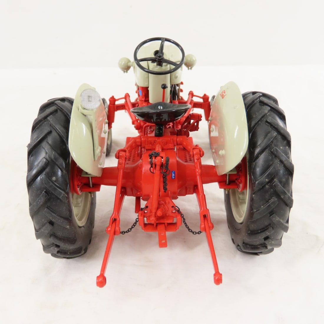 ERTL Precision FORD 640 WF Tractor with Box - 4