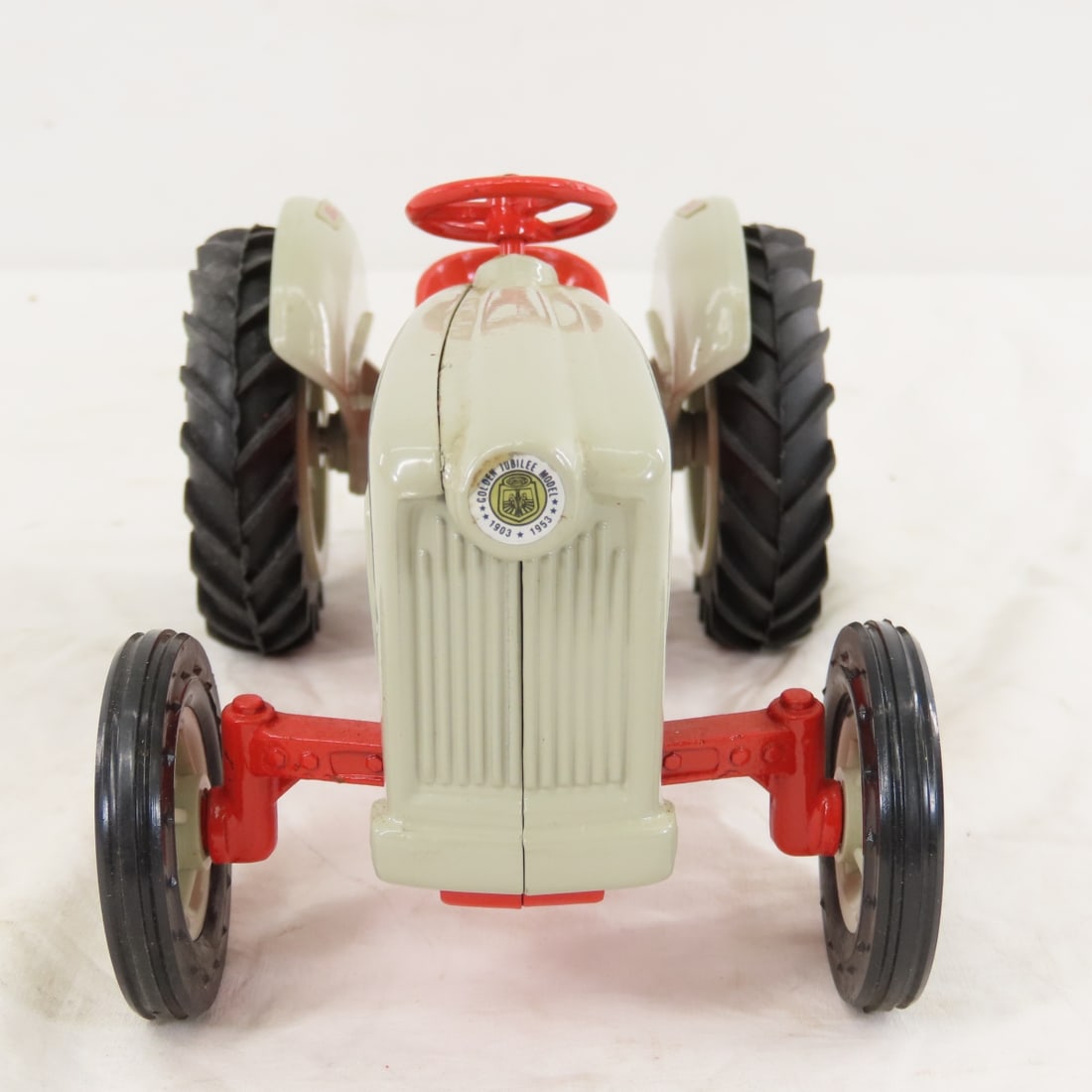 ERTL FORD 1988 SE Golden Jubilee WF Tractor - 8
