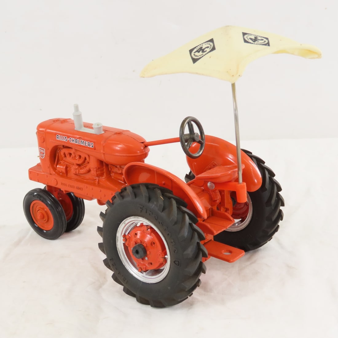 ERTL Allis-Chalmers WD-45 1995 Farm Show Tractor - 3