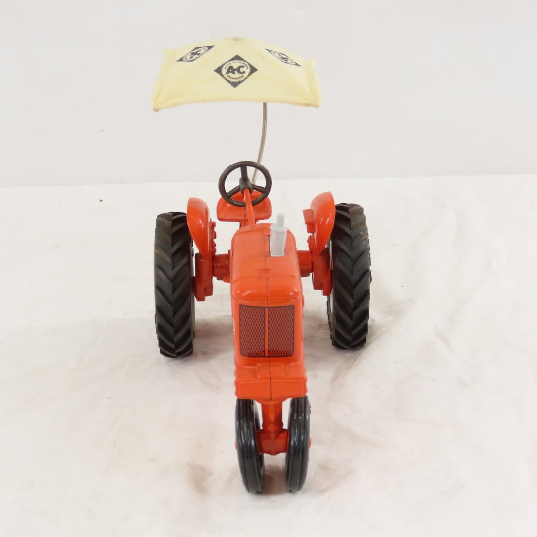 ERTL Allis-Chalmers WD-45 1995 Farm Show Tractor - 8