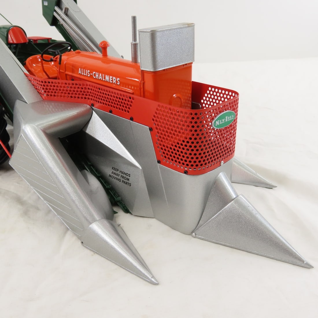 SpecCast Allis Chalmers D-17 & New Idea Picker - 19