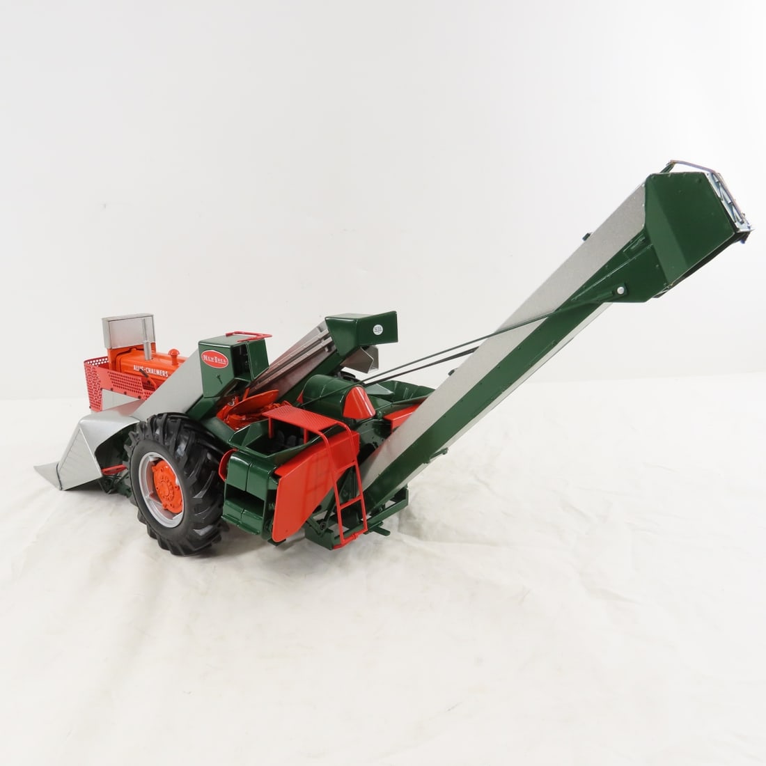SpecCast Allis Chalmers D-17 & New Idea Picker - 3