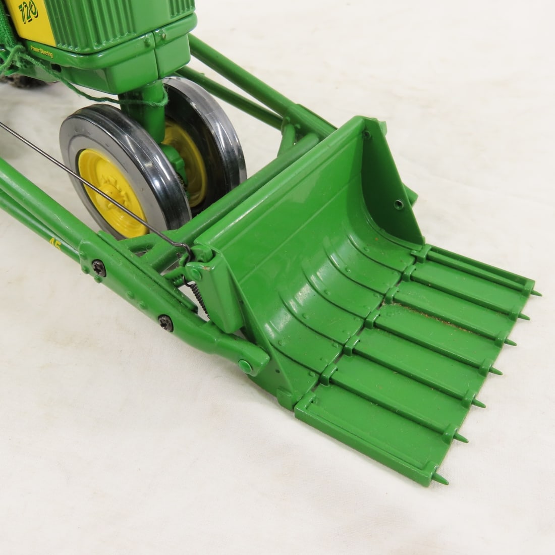 ERTL Precision JD 720 with 80 Blade & 45 Loader - 19