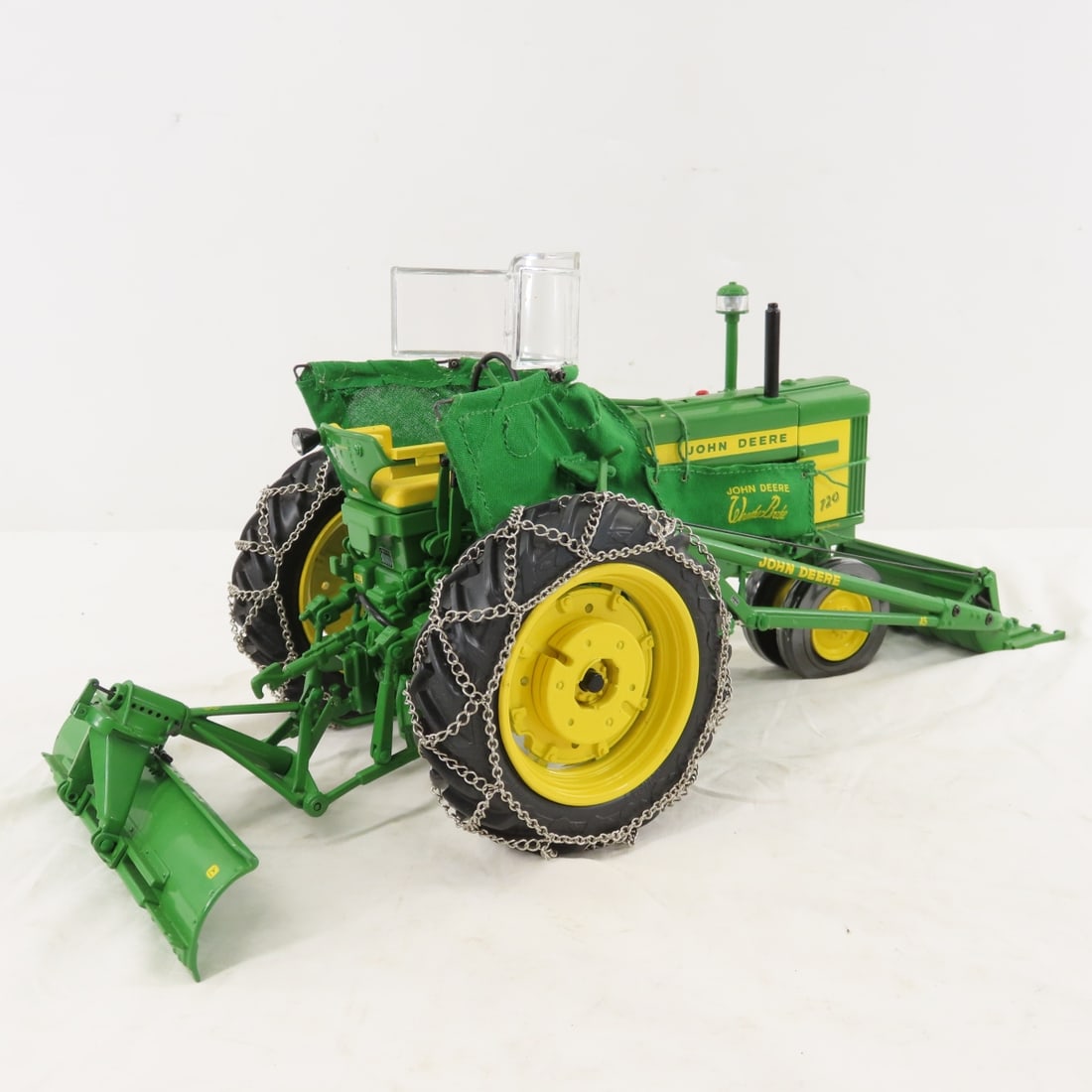 ERTL Precision JD 720 with 80 Blade & 45 Loader - 5