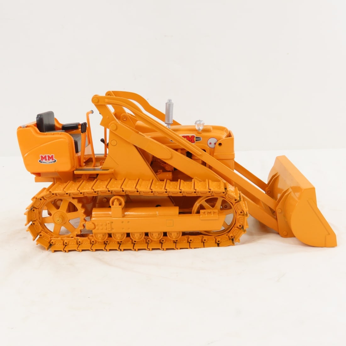 SpecCast M-M Two Star Crawler w/ Loader & Box - 7