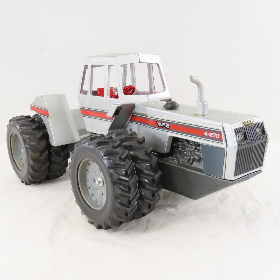 Scale Models JLE White WFE 4-270 Tractor - 7