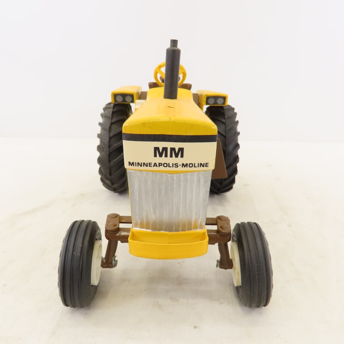 ERTL Minneapolis-Moline G1000 Brown Belly Tractor - 8