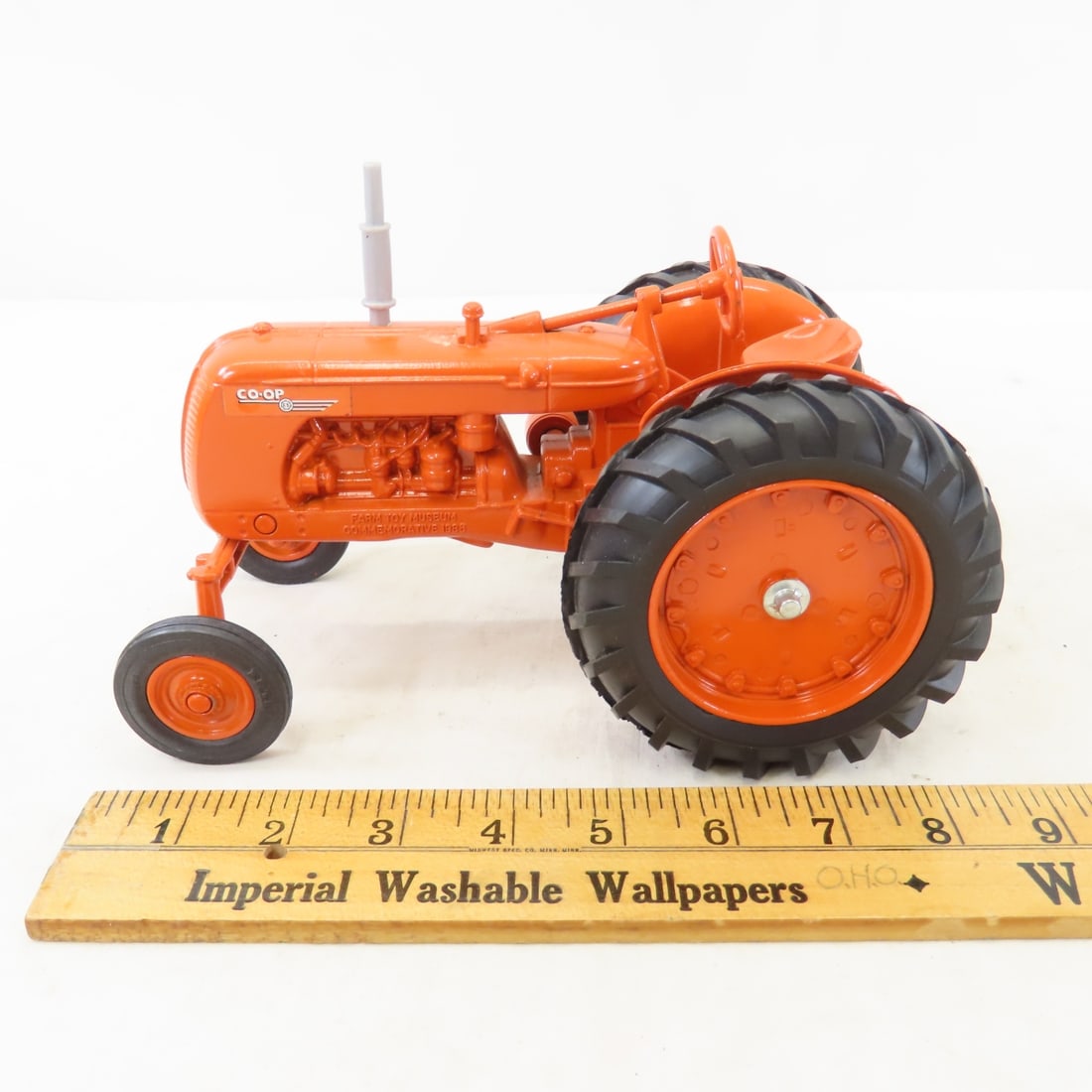 ERTL CO-OP E5 Tractor 1988 Farm Toy Museum - 2