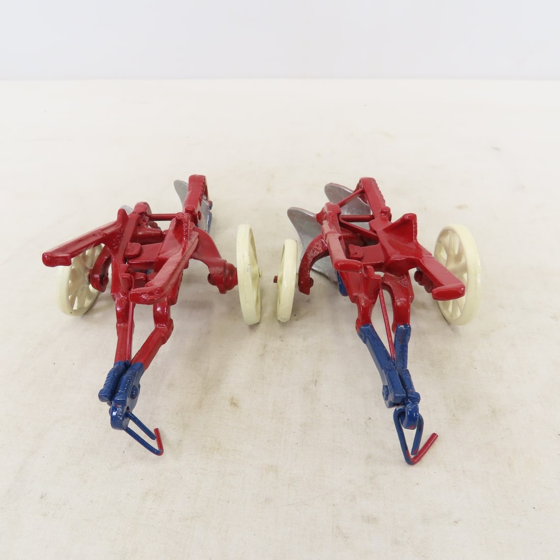 2 1930's Arcade McCormick Deering 2 Bottom Plows - 4