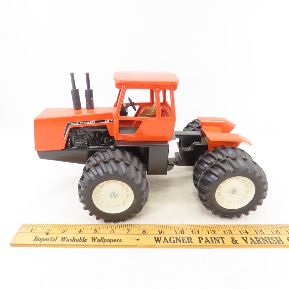 Ingenious Design Allis-Chalmers 4W-305 Tractor - 2
