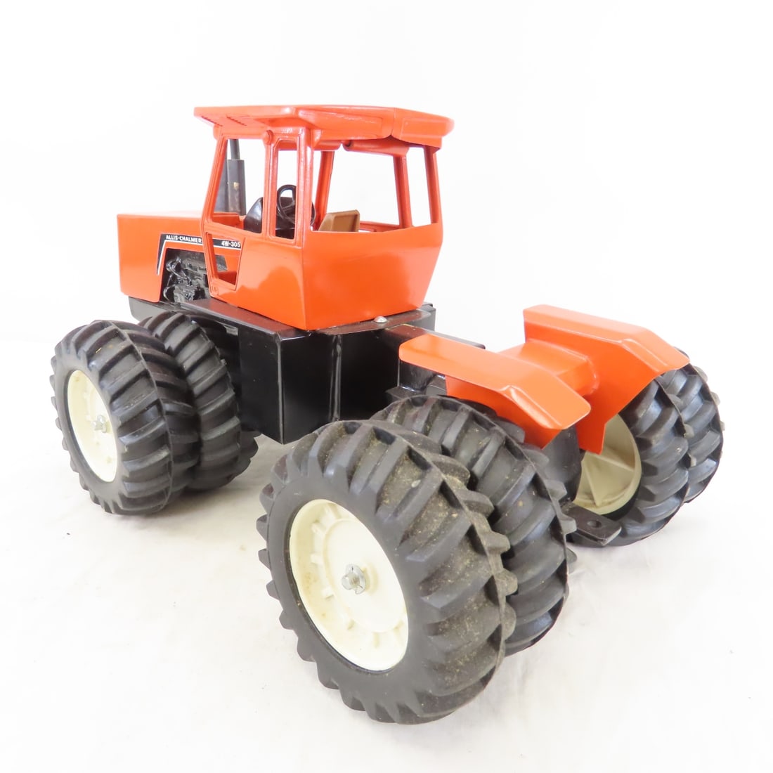 Ingenious Design Allis-Chalmers 4W-305 Tractor - 3