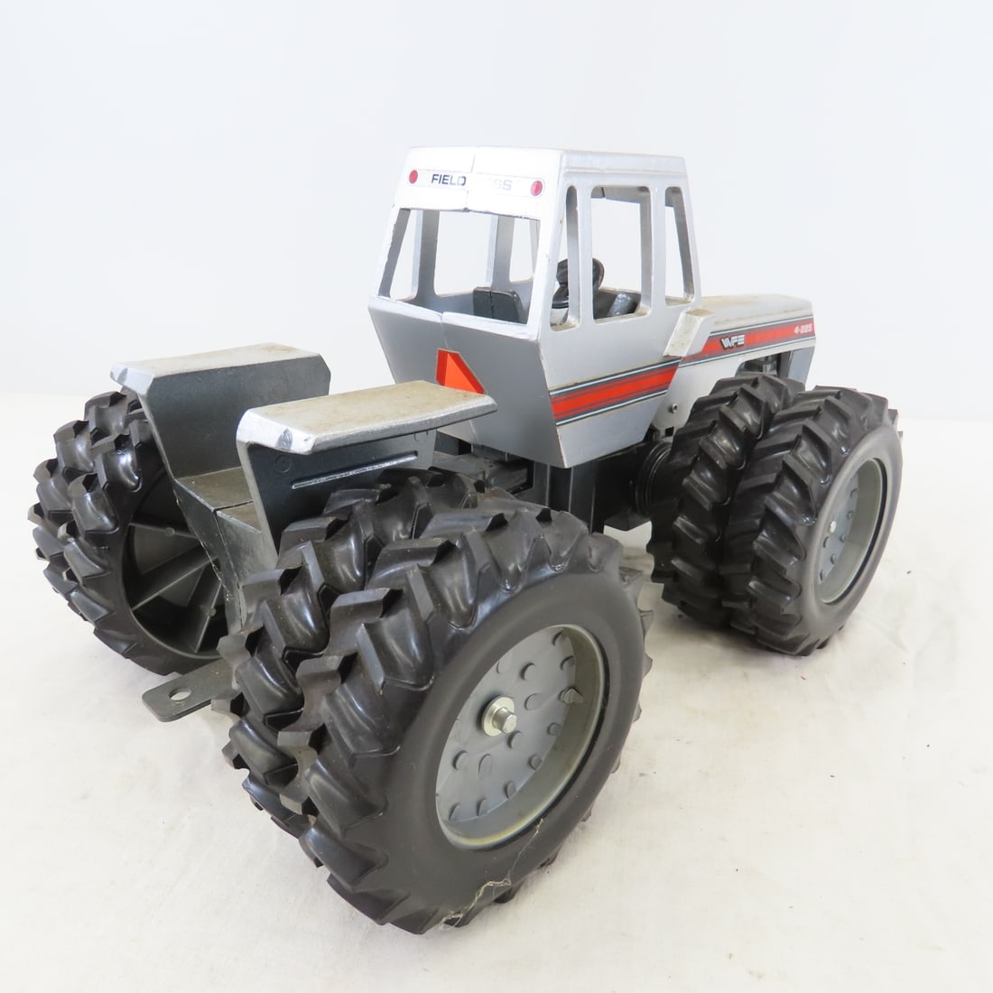 WFE White 4-225 Field Boss 4WD Articulated Tractor - 5