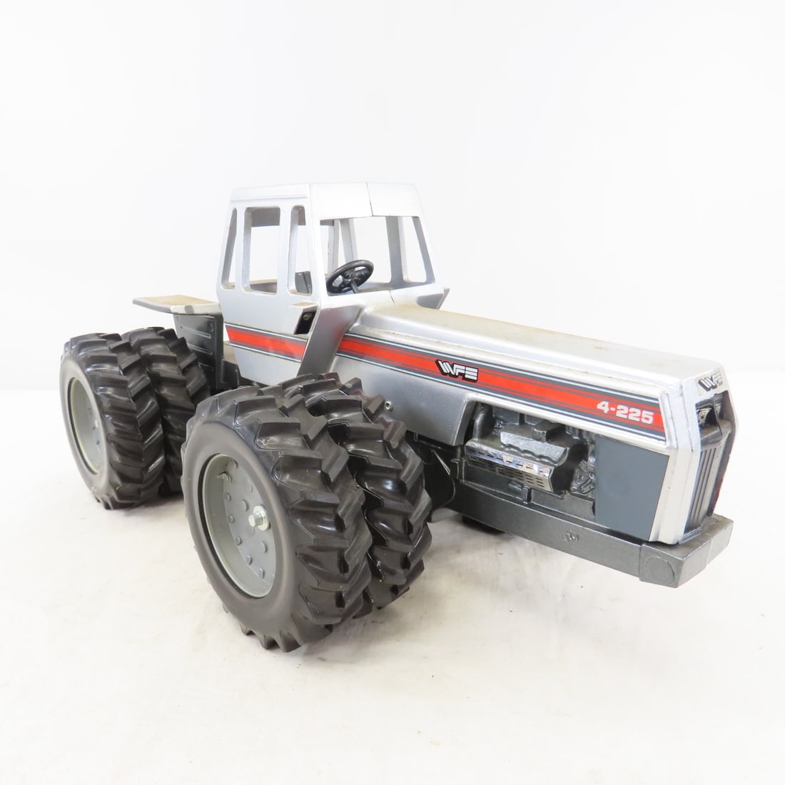 WFE White 4-225 Field Boss 4WD Articulated Tractor - 7