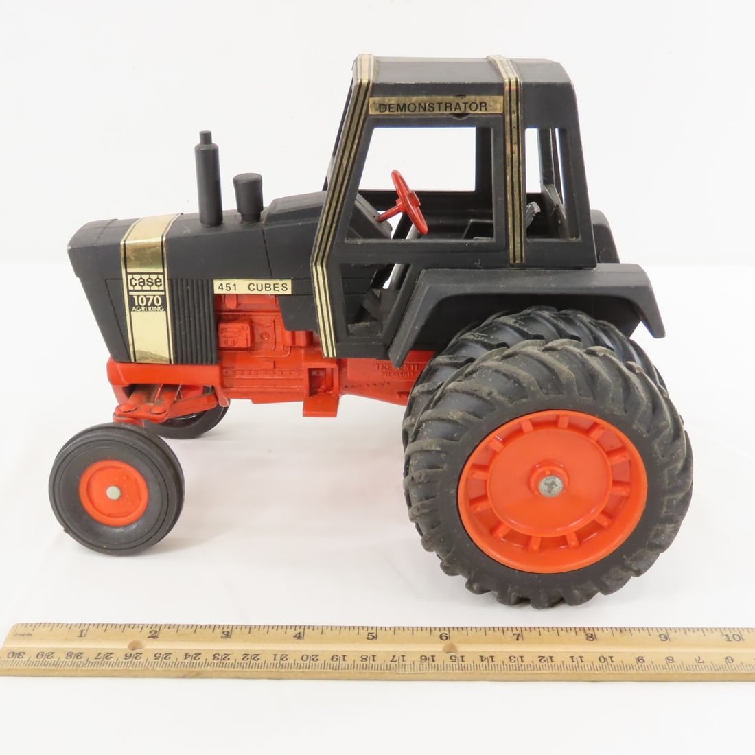 ERTL CASE 1070 Black Knight Demonstrator Tractor - 2