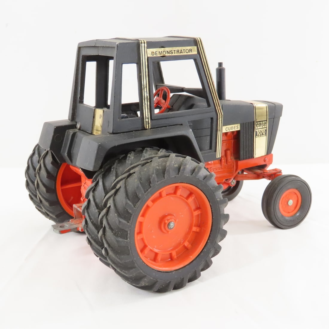 ERTL CASE 1070 Black Knight Demonstrator Tractor - 5