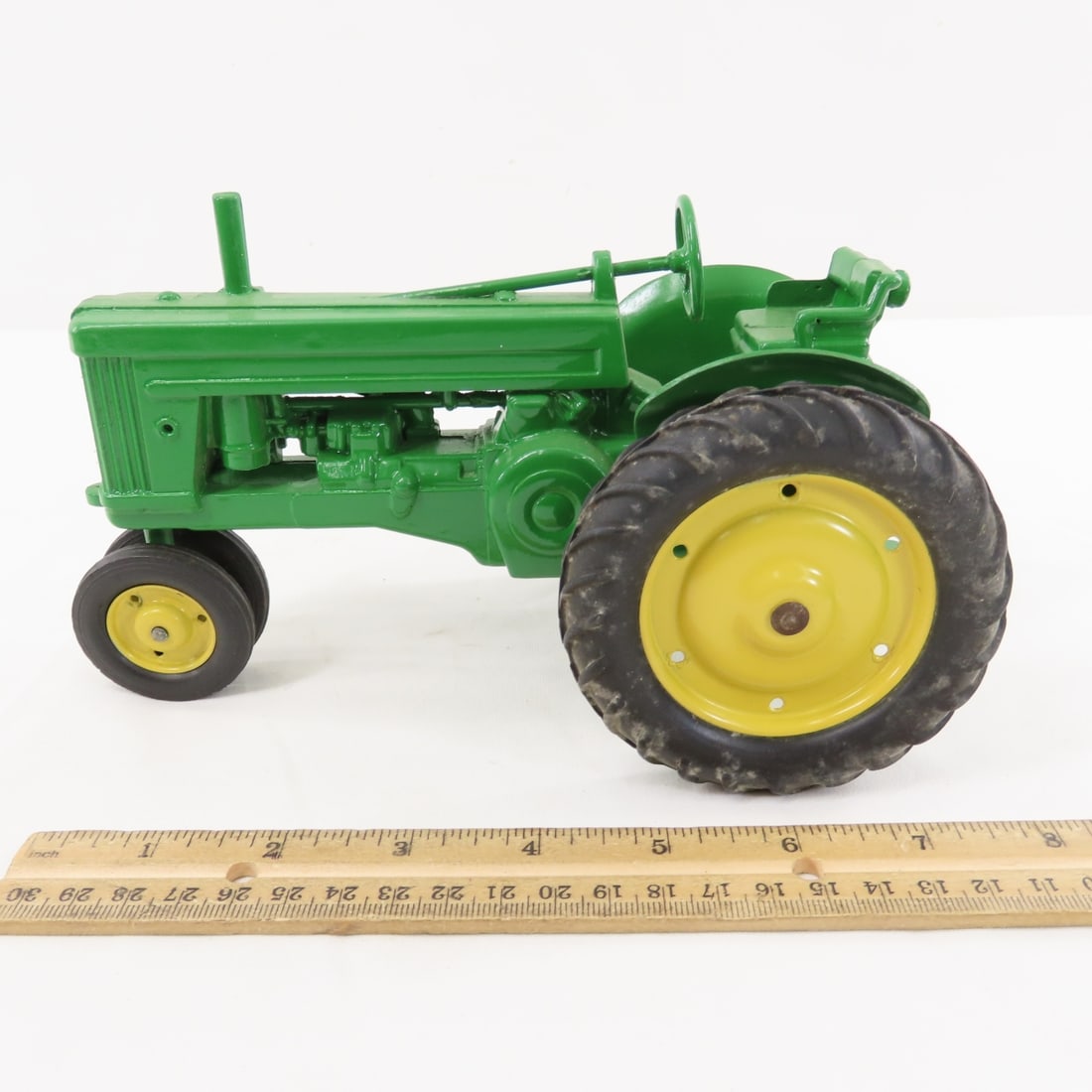 ESKA John Deere Model A & 60 1/16 Diecast - 2