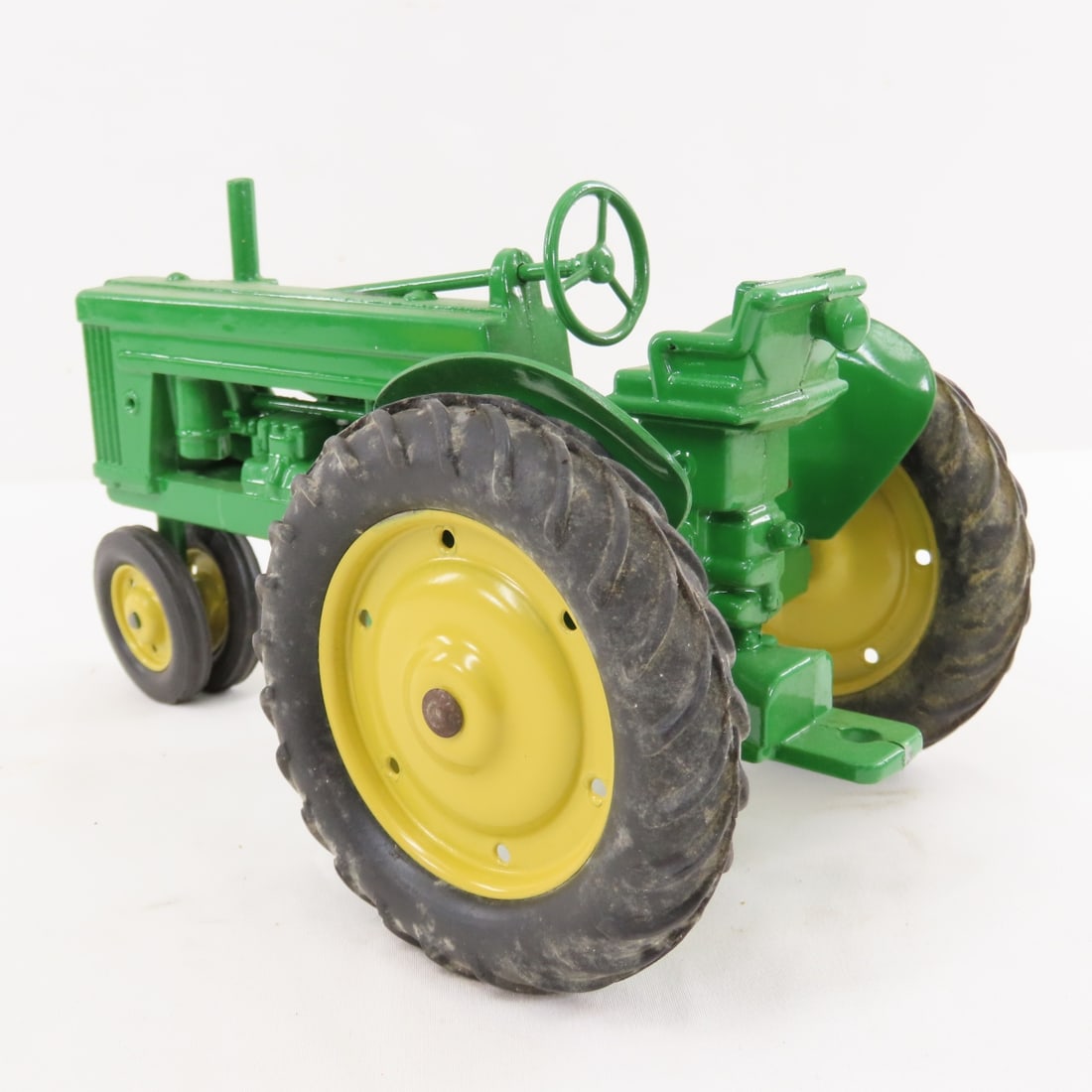 ESKA John Deere Model A & 60 1/16 Diecast - 3