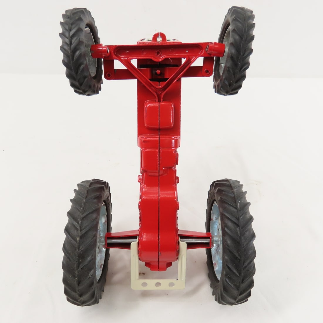 Tru Scale 891 & 401 1/16 Diecast Tractors - 10
