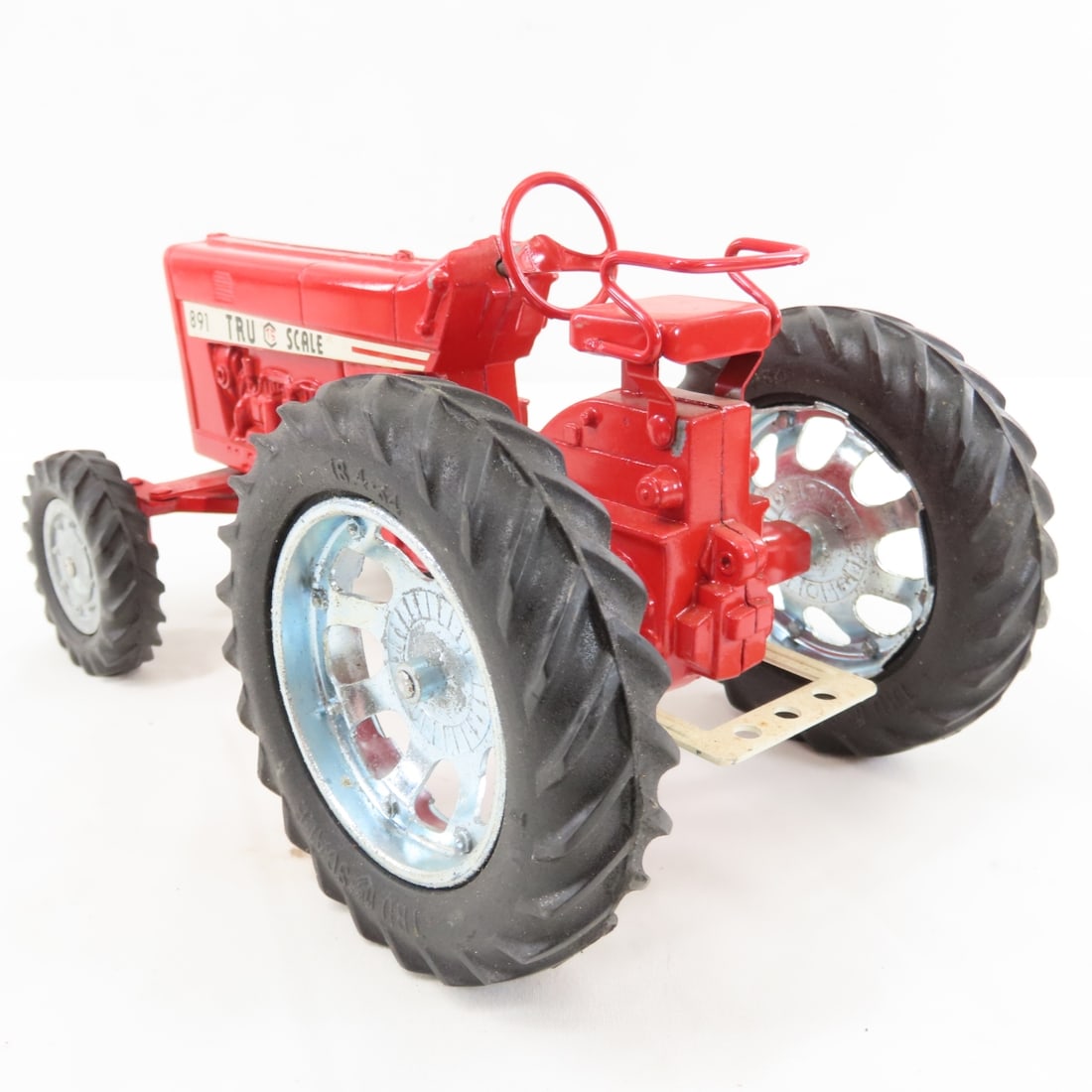 Tru Scale 891 & 401 1/16 Diecast Tractors - 3