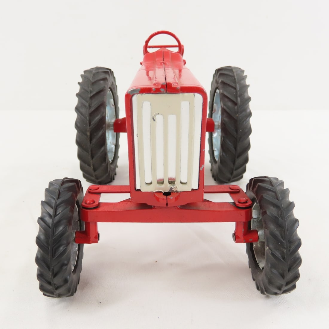 Tru Scale 891 & 401 1/16 Diecast Tractors - 8