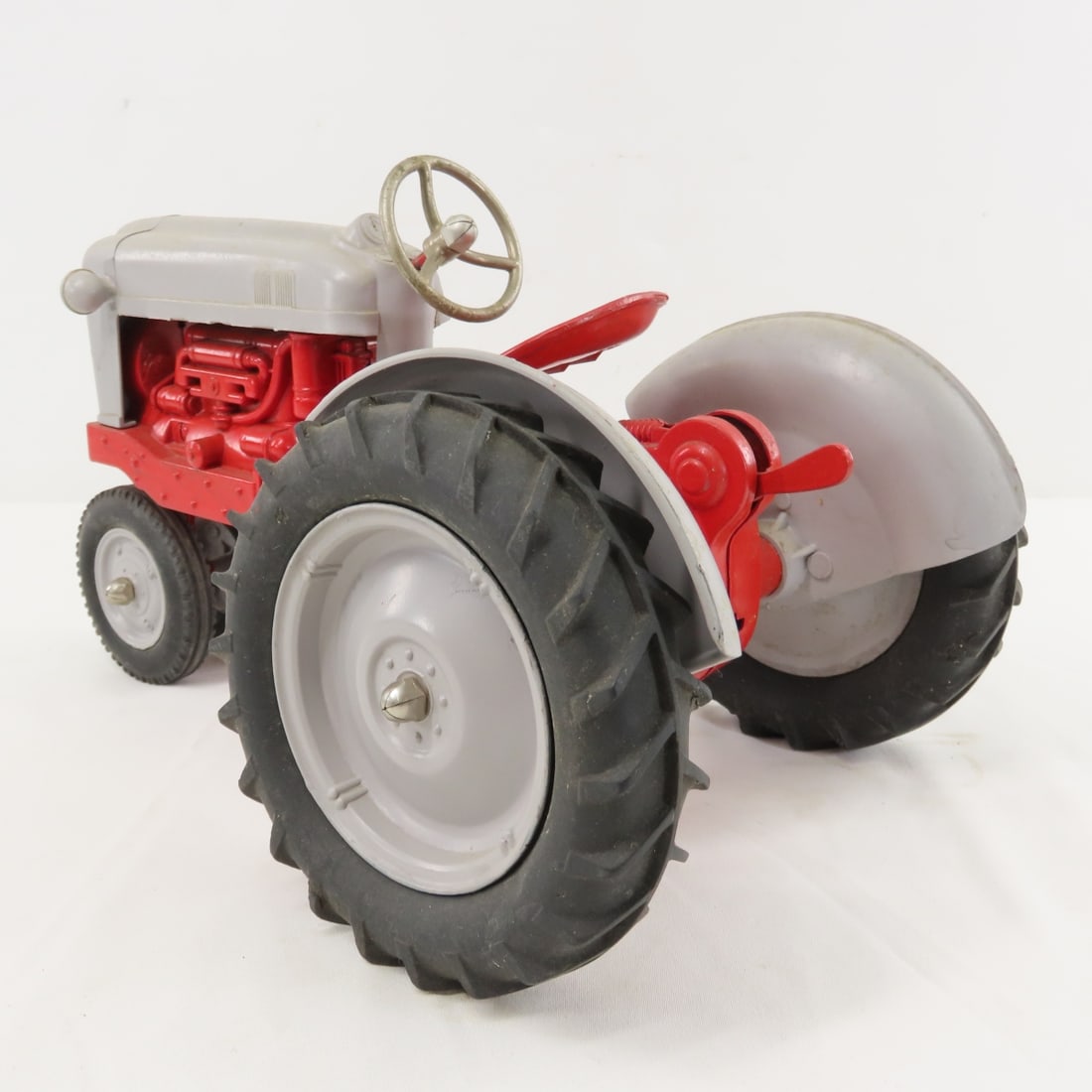 Hubley Kiddie Toy FORD Tractor 1/12 Diecast - 3