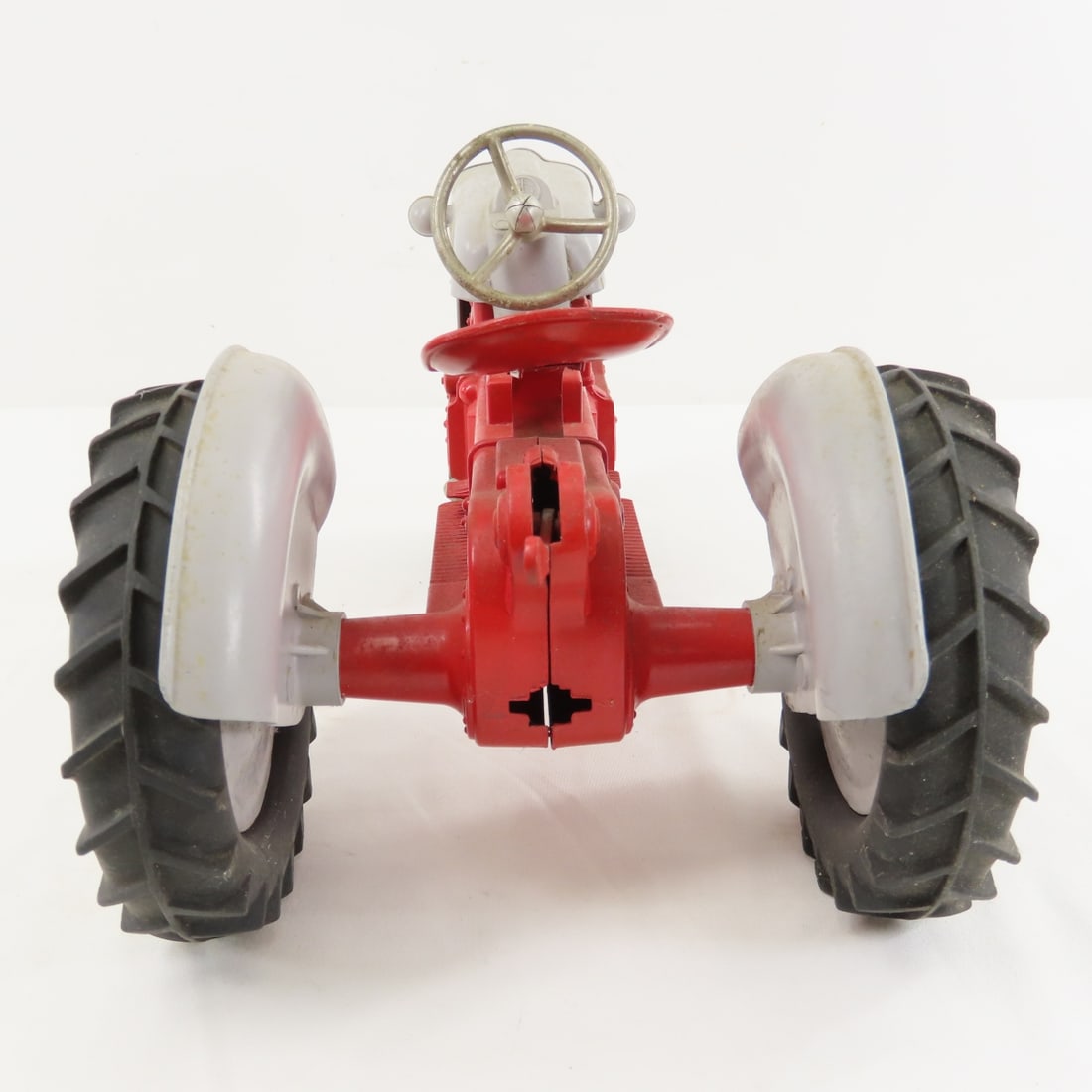 Hubley Kiddie Toy FORD Tractor 1/12 Diecast - 4