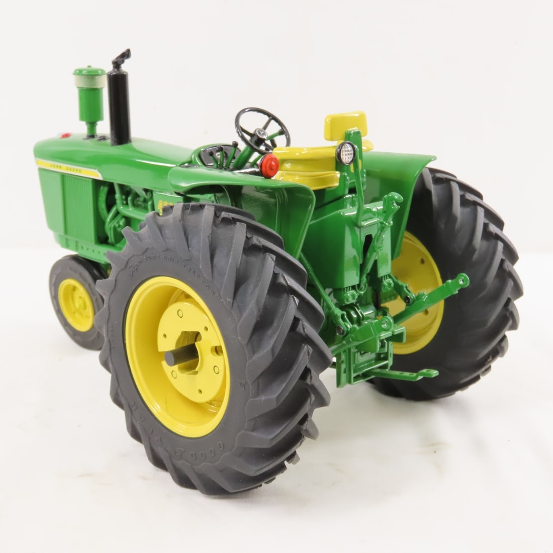 ERTL Precision Series J Deere 4020 Diesel Tractor - 3