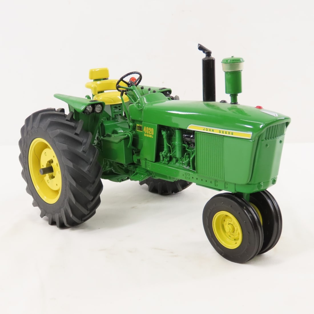 ERTL Precision Series J Deere 4020 Diesel Tractor - 7