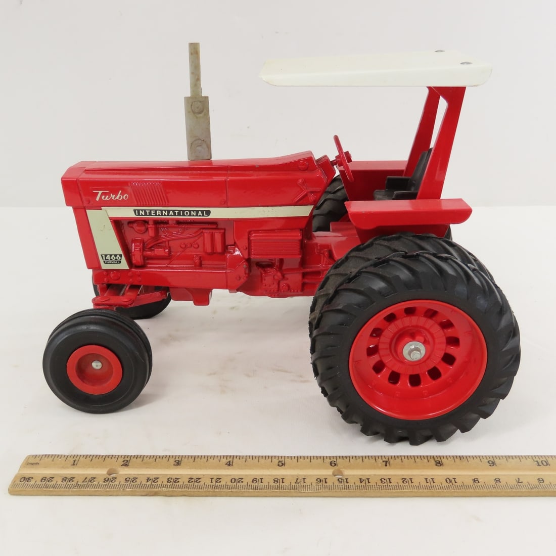 ERTL International 1466 WF Farmall Turbo w/ Canopy - 2
