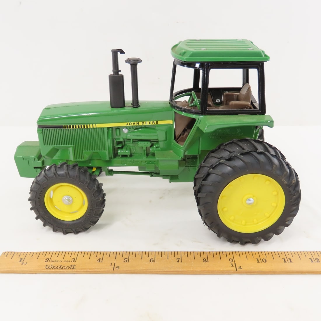 ERTL John Deere 4850 MFWD Tractor w/Duals & Cab - 2
