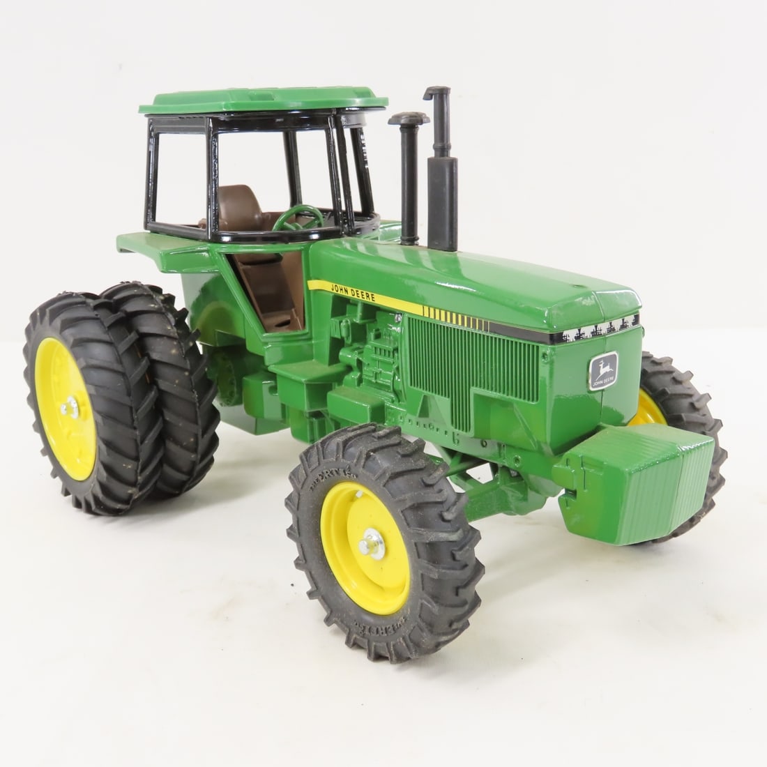 ERTL John Deere 4850 MFWD Tractor w/Duals & Cab - 7