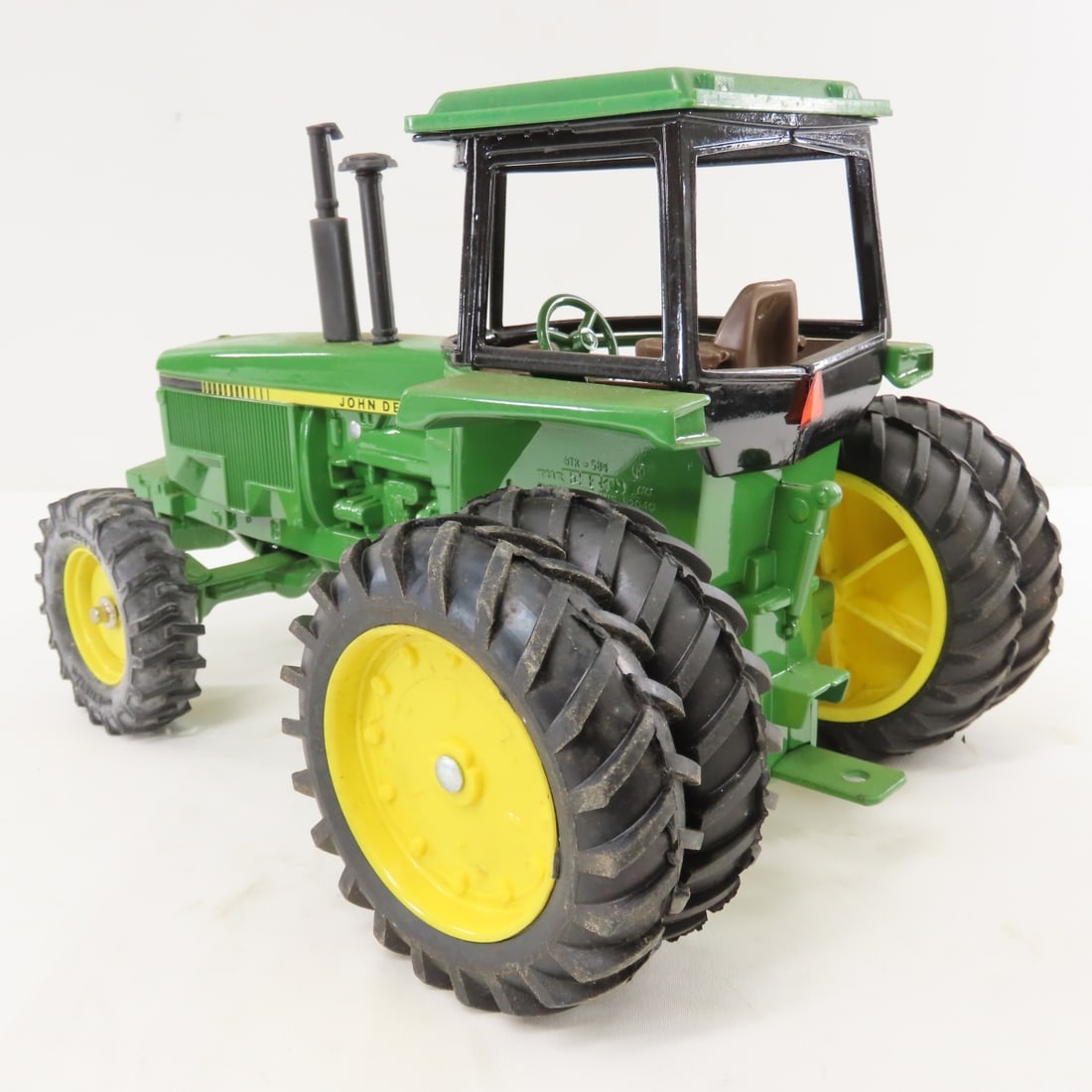 ERTL John Deere 4850 MFWD Tractor w/Duals & Cab - 3