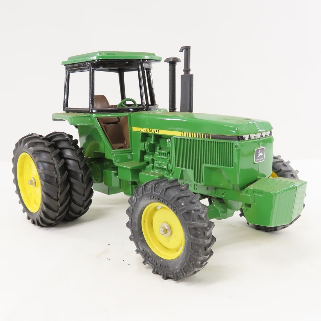ERTL John Deere 4850 MFWD Tractor w/Duals & Cab - 7