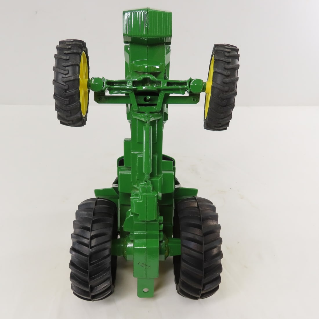 ERTL John Deere 4955 MFWD Tractor w/ Cab - 10