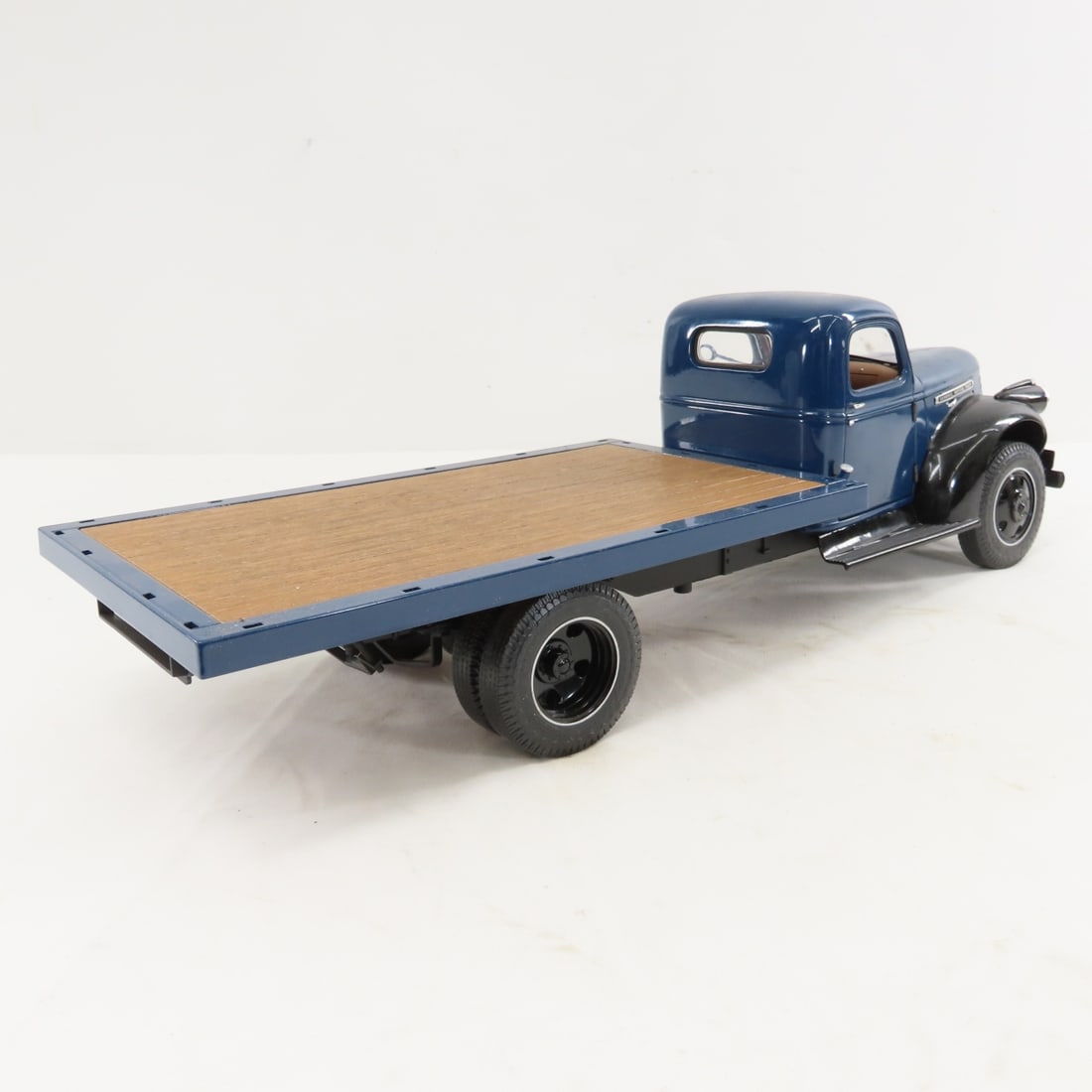 Highway 61 General Motors 1941 Flatbed Truck - 5