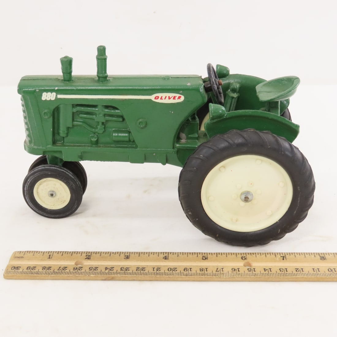 Oliver 880 Row Crop NF Tractor 1/16 Diecast - 2