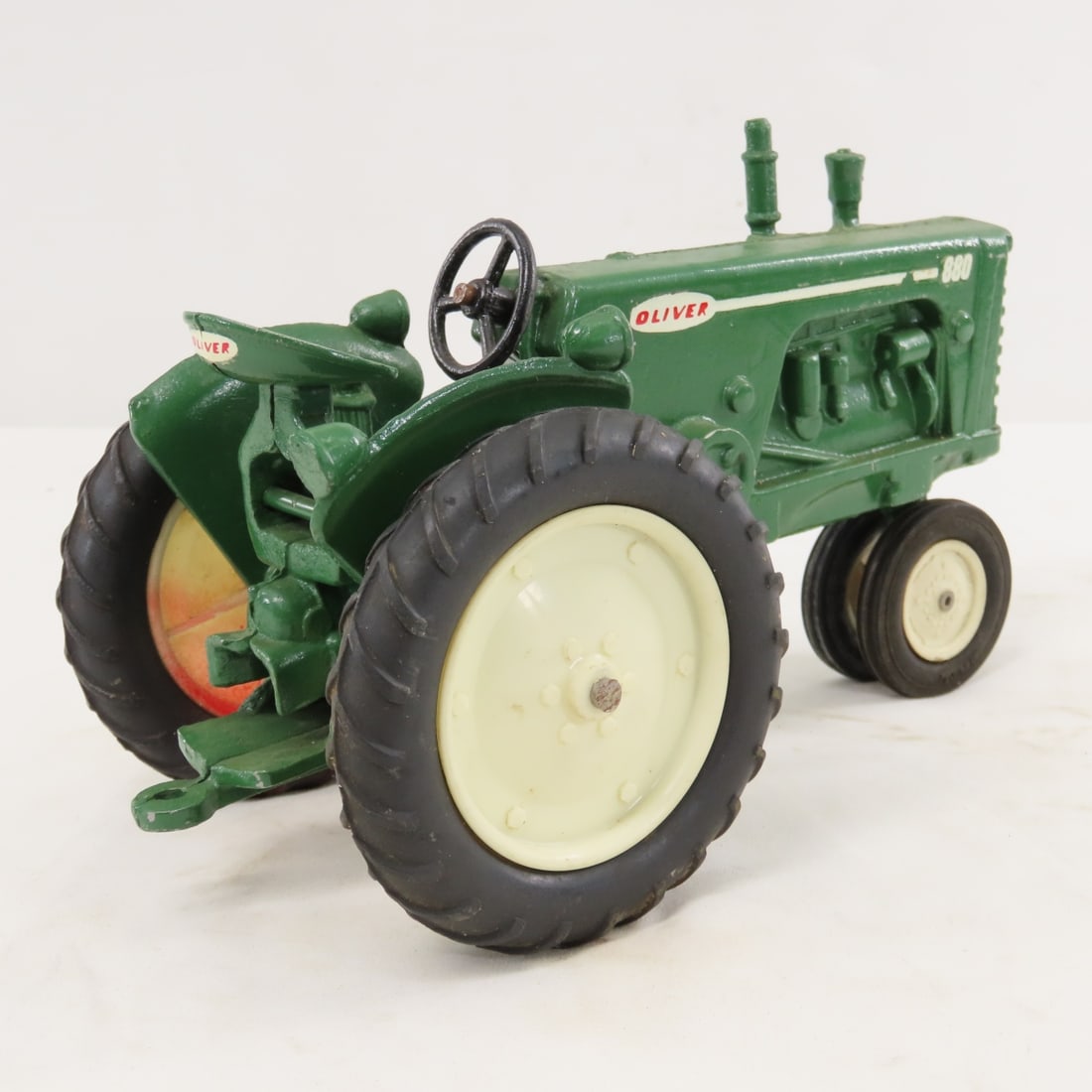 Oliver 880 Row Crop NF Tractor 1/16 Diecast - 5
