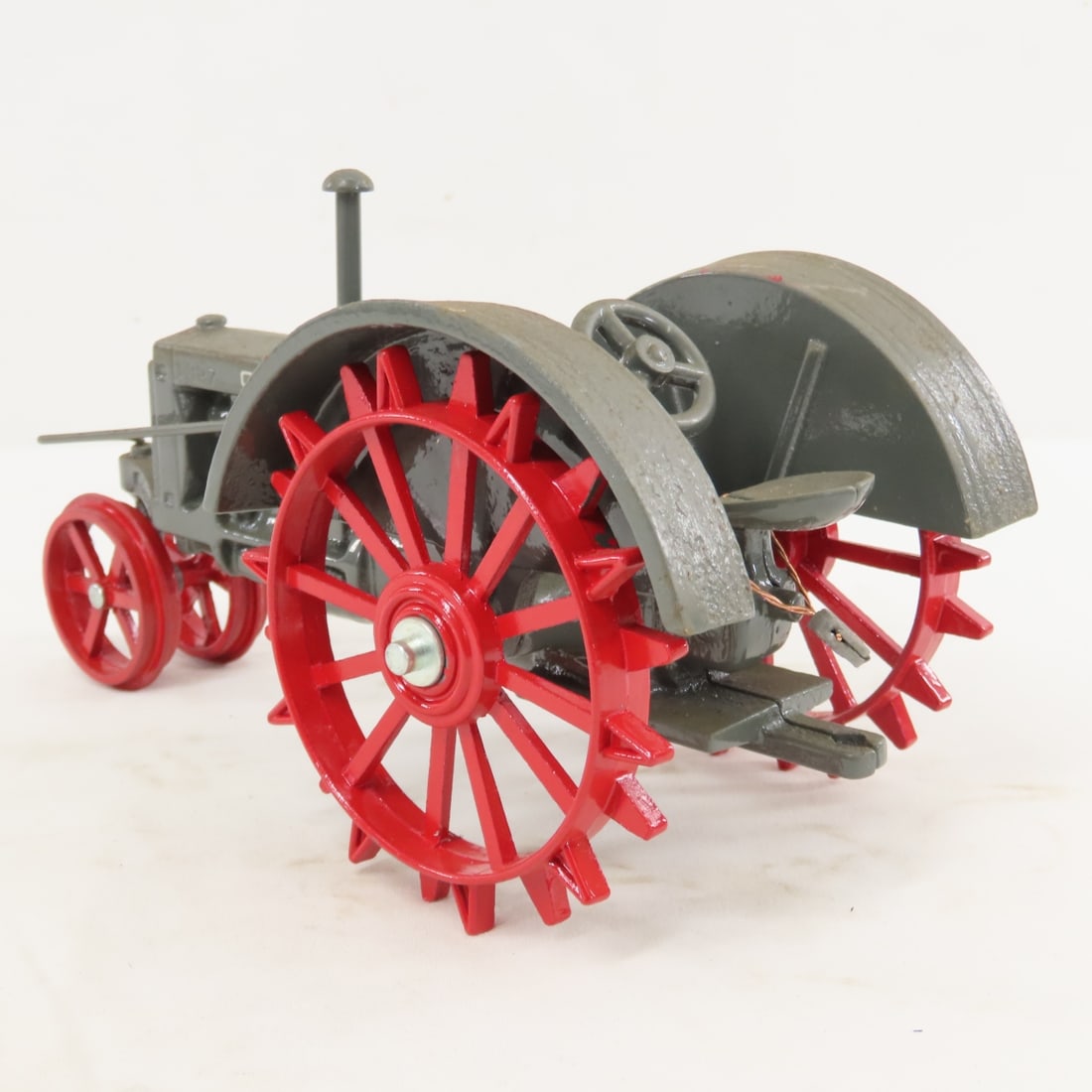 Scale Models JLE #8 ERTL CASE 1930 CC Tractor - 3