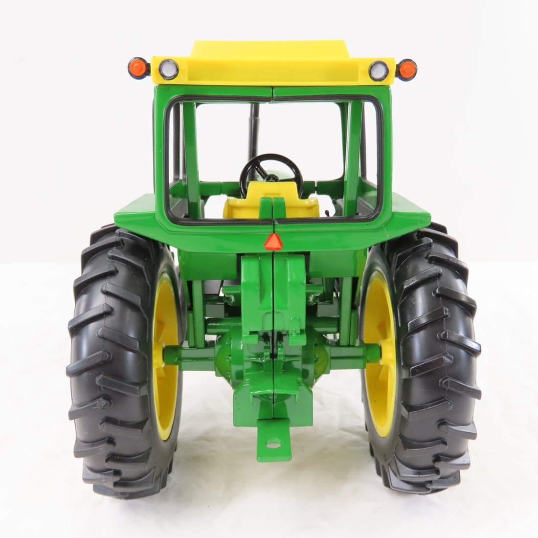 ERTL JD 4520 Tractor 2001 Toy Farmer National Show - 4