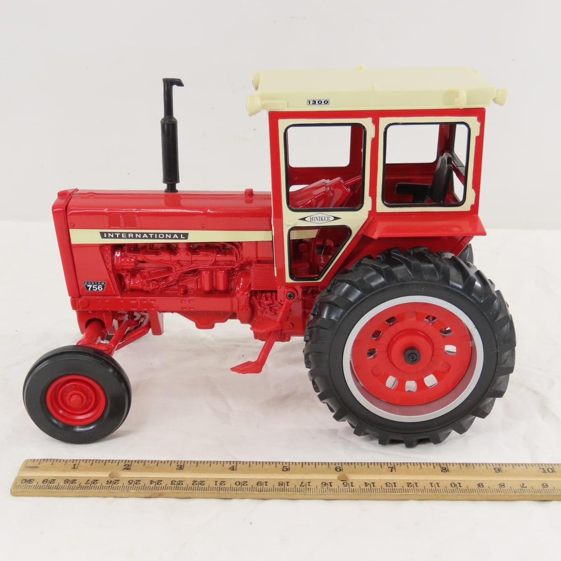 ERTL International Custom 756 w/ Hinniker 1300 Cab - 2