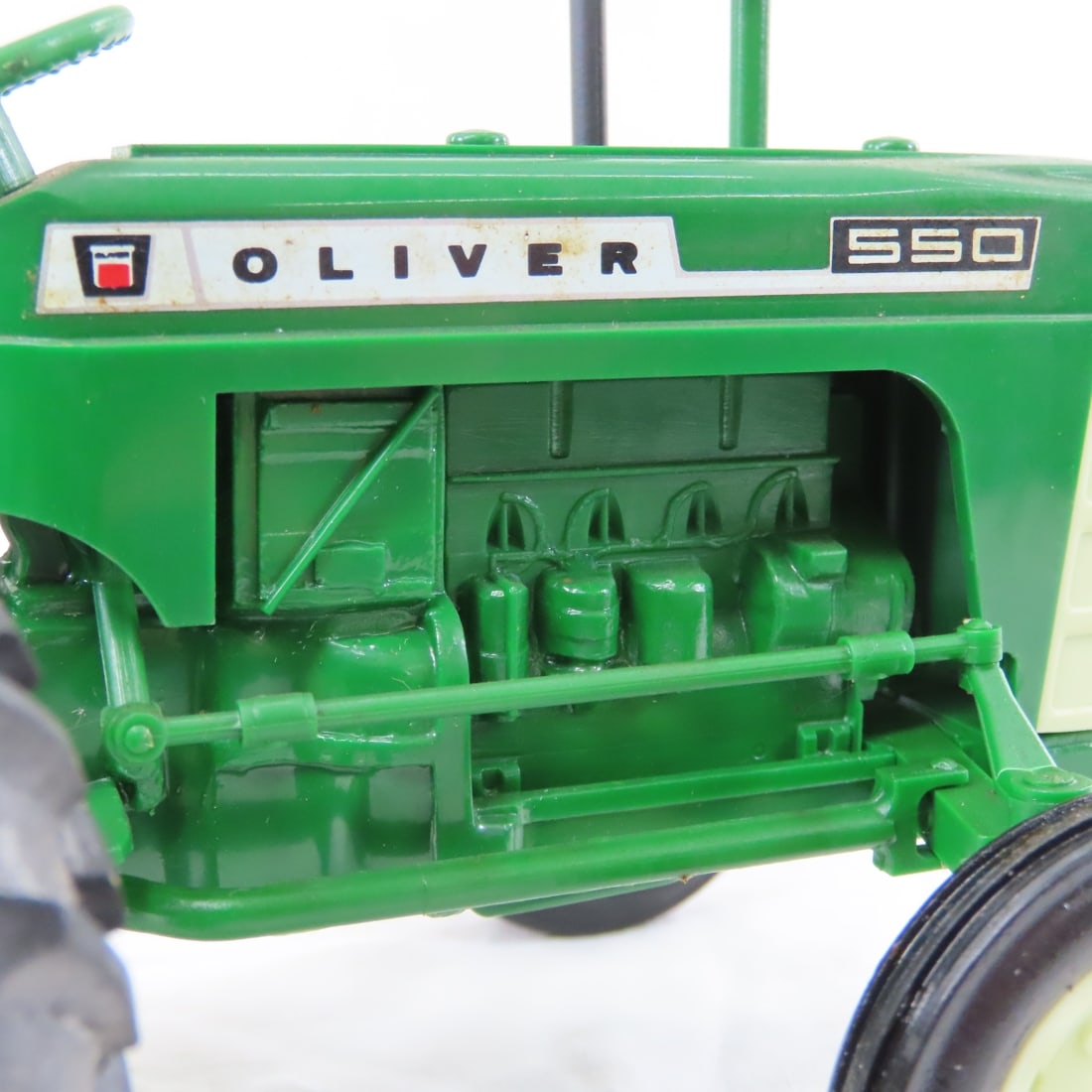 Yoder's Oliver 550 WF Plastic Tractor 1/16 Scale - 12
