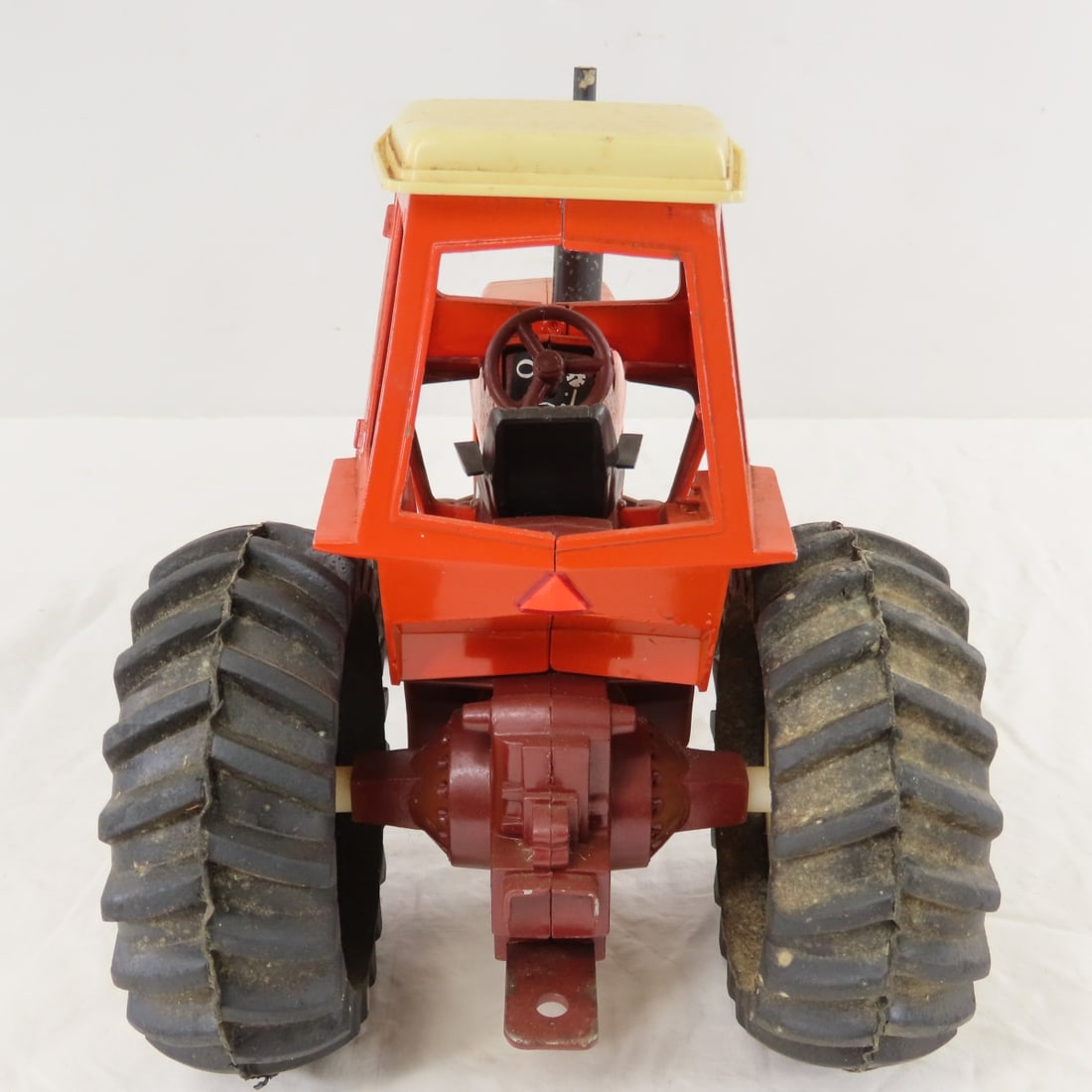 ERTL Allis-Chalmers 7050 Tractor- Maroon Belly - 4