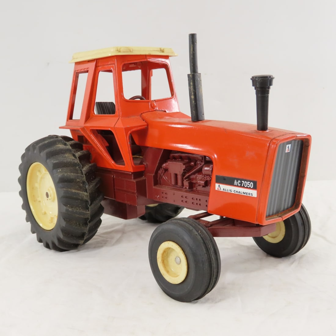 ERTL Allis-Chalmers 7050 Tractor- Maroon Belly - 7