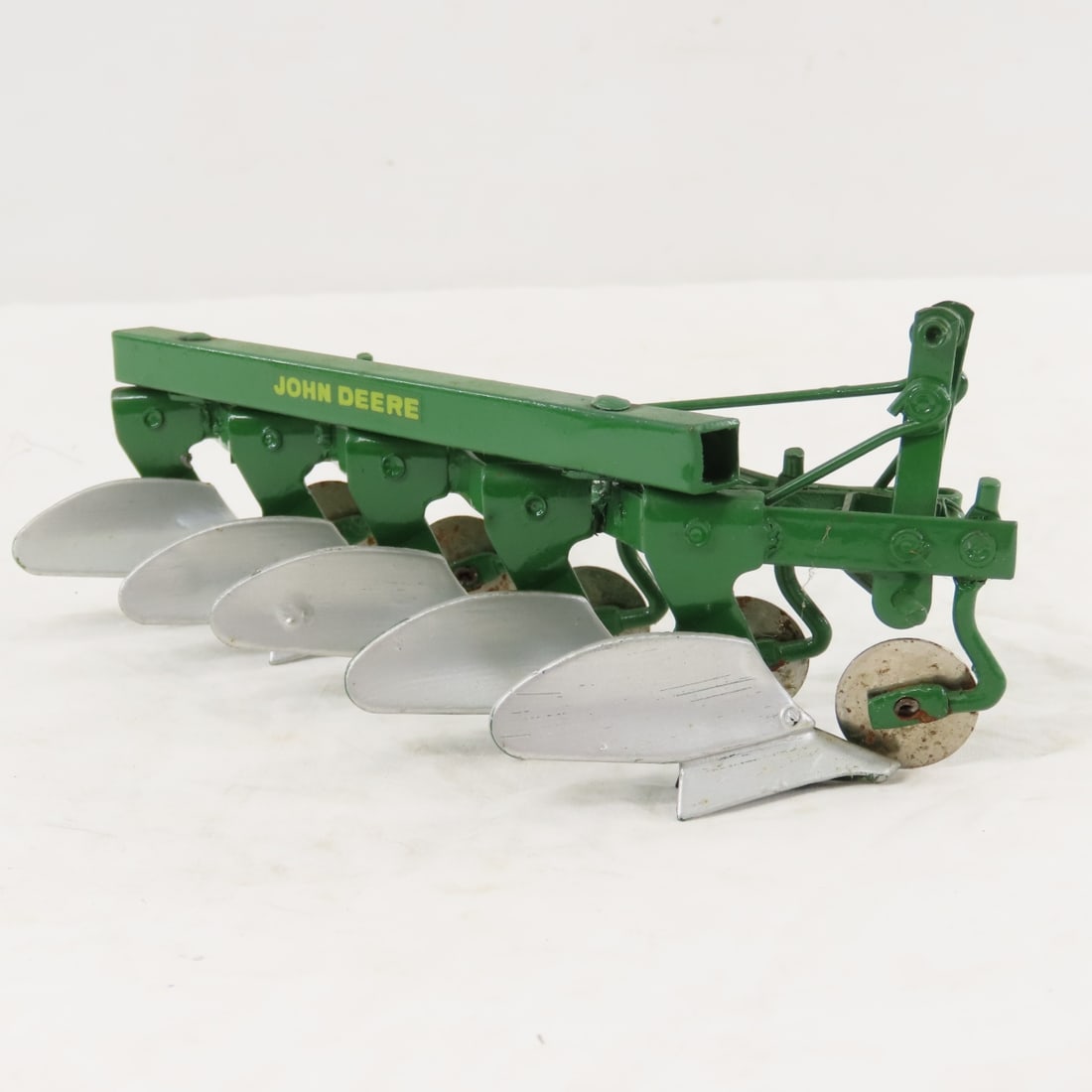 Argentina John Deere 875 5-Bottom Plow - 4