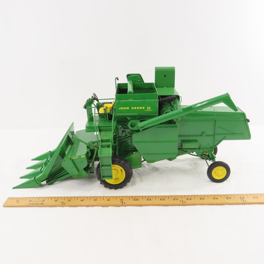 ERTL BritainsRC2 Prestige Collection JD 55 Combine - 2