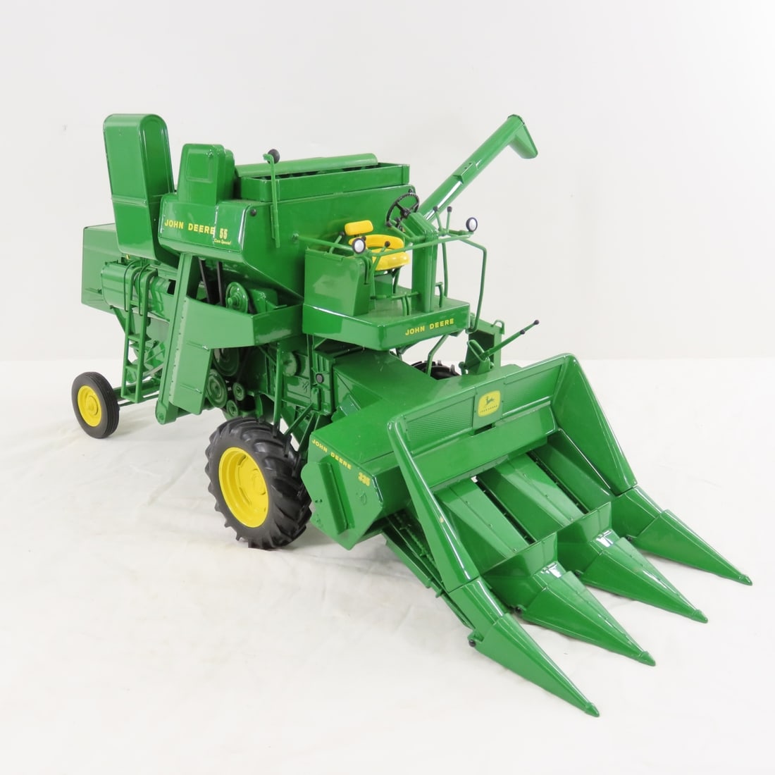 ERTL BritainsRC2 Prestige Collection JD 55 Combine - 7
