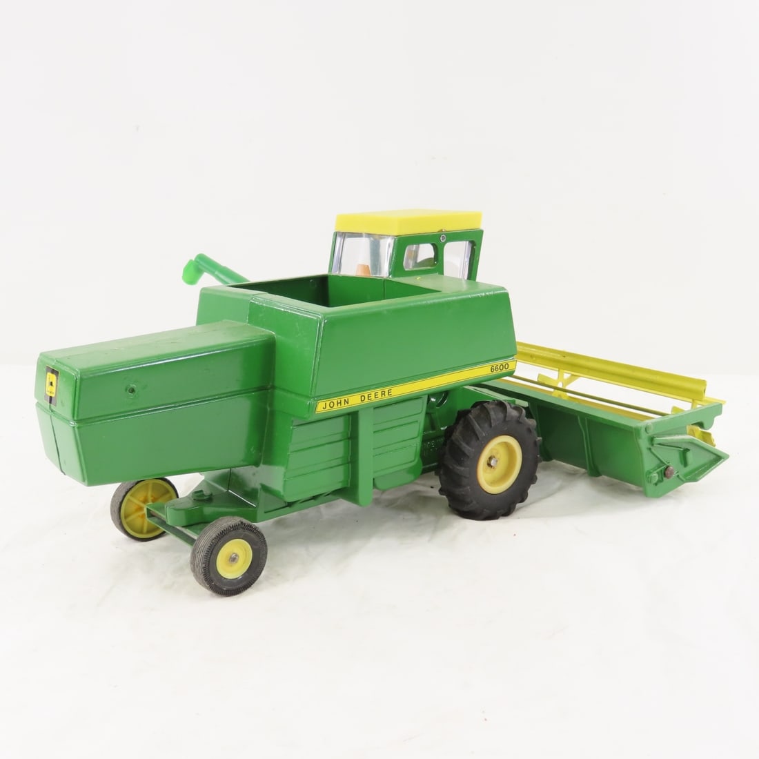 ERTL John Deere 6600 Combine- Repainted - 5