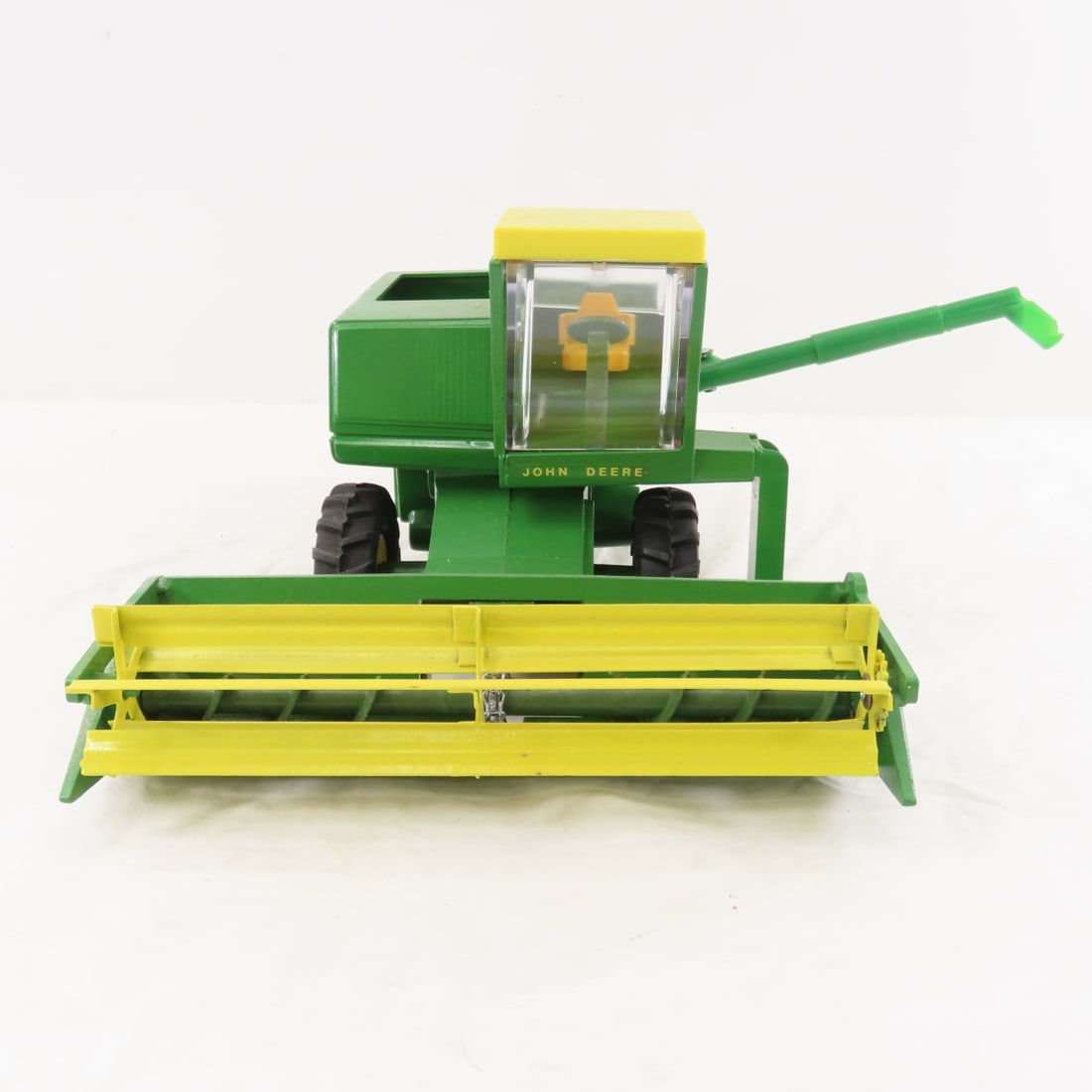 ERTL John Deere 6600 Combine- Repainted - 8