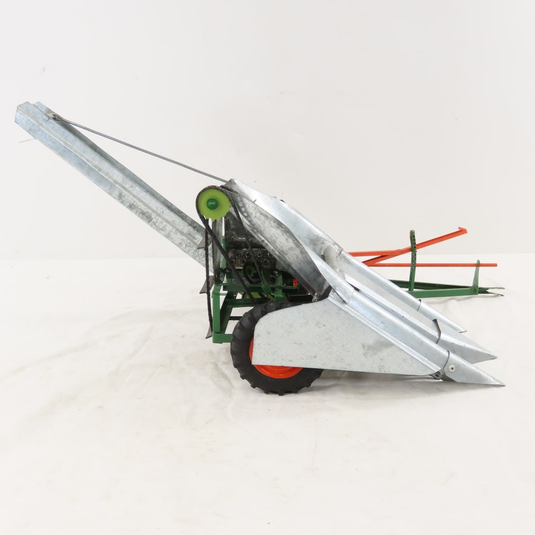 Weber's Gem Acres New Idea 2 Row Corn Picker - 6