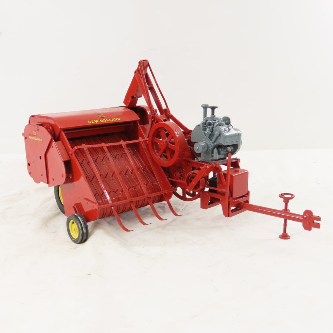 1992 Gilson Riecke New Holland 273 Square Baler - 7